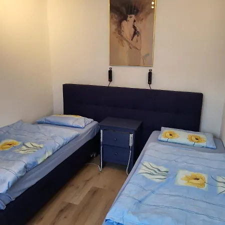 Ferienwohnung ארפורט