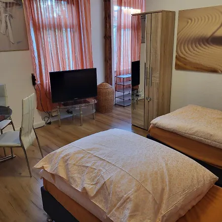 דירה Ferienwohnung *